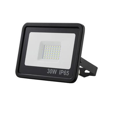 Sistema de iluminación LED exterior con material de aluminio extendido de disipación de calor y rango de voltaje 100-305V 50/60Hz